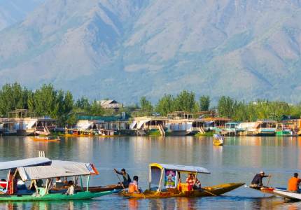 Kashmir Taxi Rental